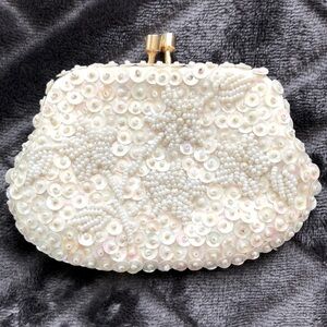 Vintage Handmade Delill Sequined and Beaded Coin Purse
